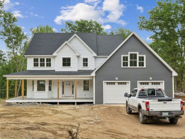 Newly built home with integrated roof and floor trusses by County Truss.